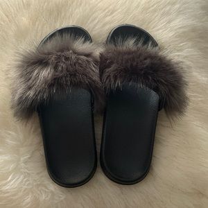 Women’s fur slides slipper sandals